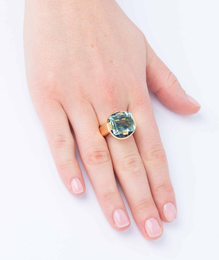 Caillou Paris Bague Ancienne Aigue Marine Ieva Porter