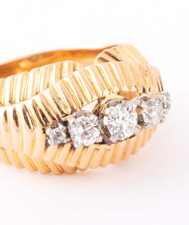 Caillou Paris - Bague ancienne diamants Bero gros plan droite