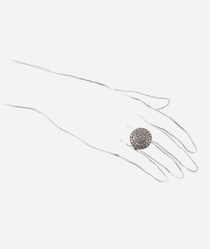 Caillou Paris - Bague ancienne diamants Rakal porter