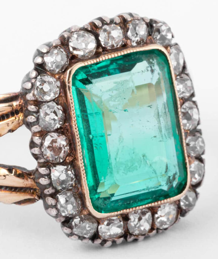 Caillou Paris - Bague ancienne emeraude Eilis details 1