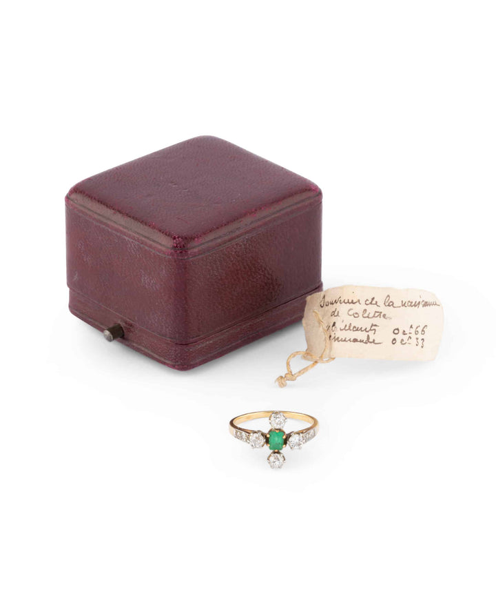 Caillou Paris Bague Ancienne Emeraude Mahdi Ecrin Etiquette