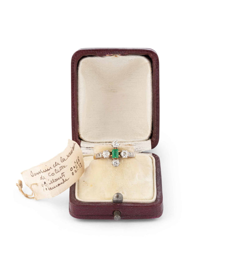 Caillou Paris Bague Ancienne Emeraude Mahdi Ecrin