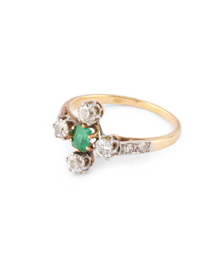 Caillou Paris Bague Ancienne Emeraude Mahdi Gros Plan