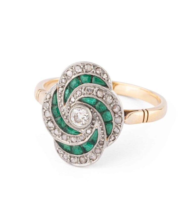 Caillou Paris Bague Ancienne Emeraude Yasu Details