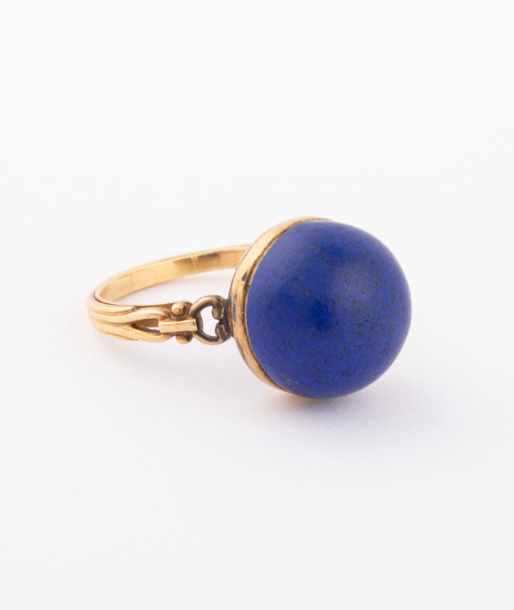 Caillou Paris Bague Ancienne Lapis Lazuli Tugal Gros Plan