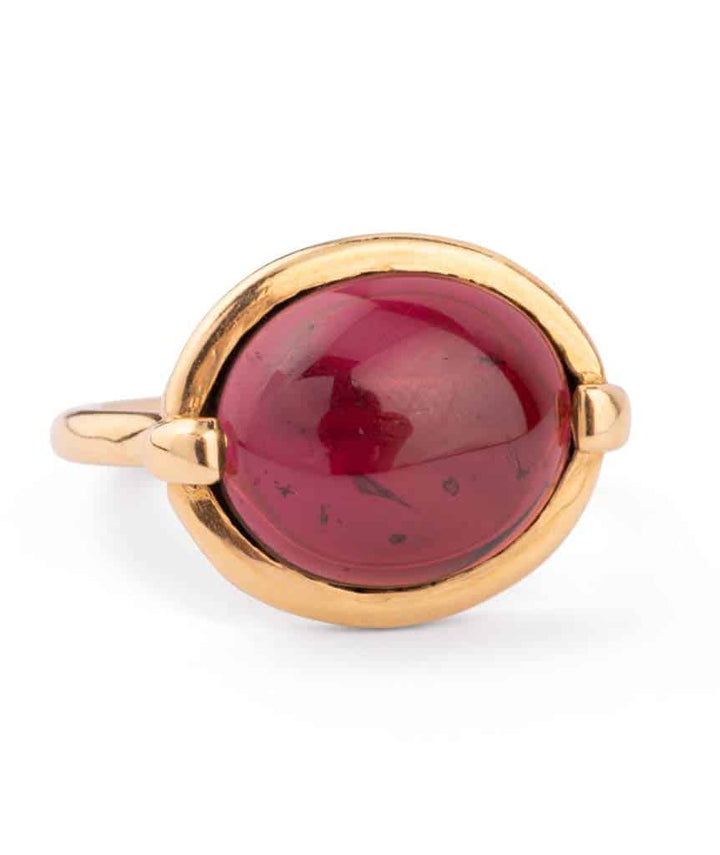 Caillou Paris Bague Ancienne Or Et Grenat Joya Gros Plan 3