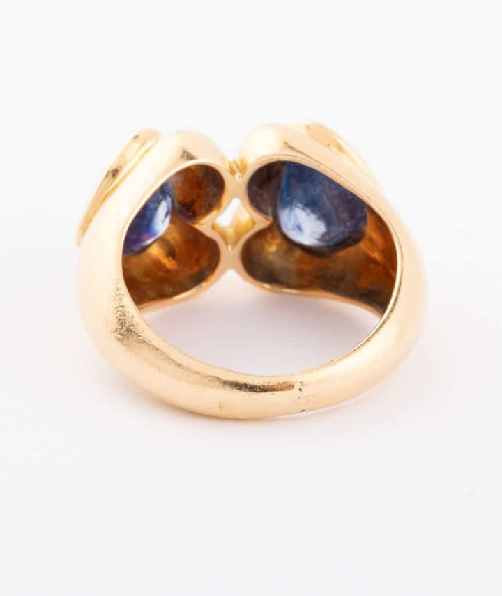 Caillou Paris Bague Ancienne Or Et Saphirs Donan Gros Plan 2
