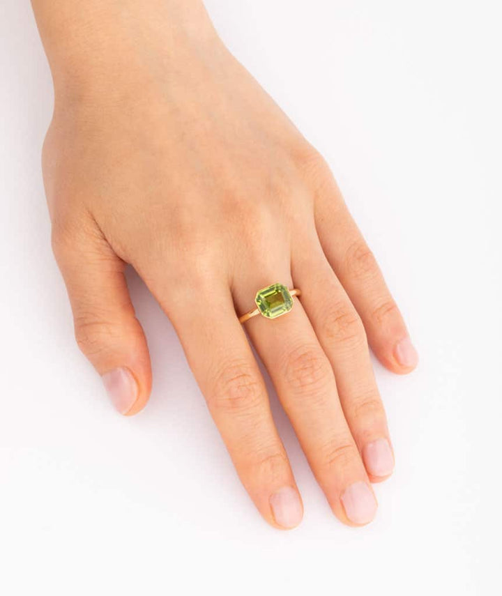 Caillou Paris Bague Ancienne Peridot Oili Porter