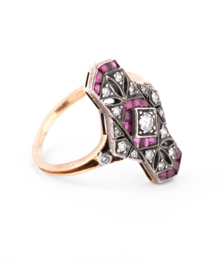 Caillou Paris - Bague ancienne rubis Kouzma droite