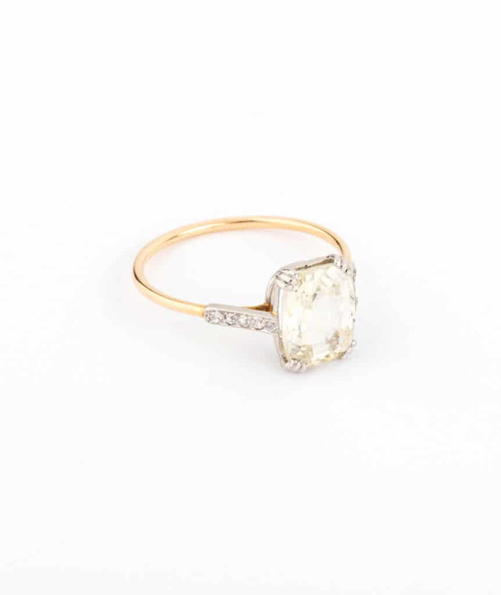 Caillou Paris - Bague ancienne saphir Mitena droite