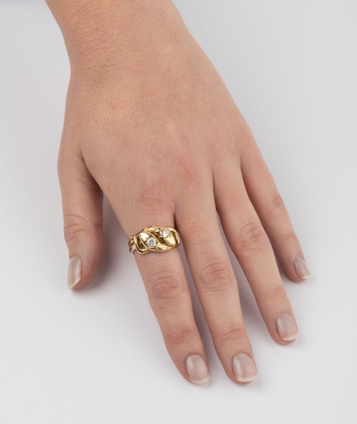 Caillou Paris Bague Ancienne Serpents Or Et Diamants Orea Portee