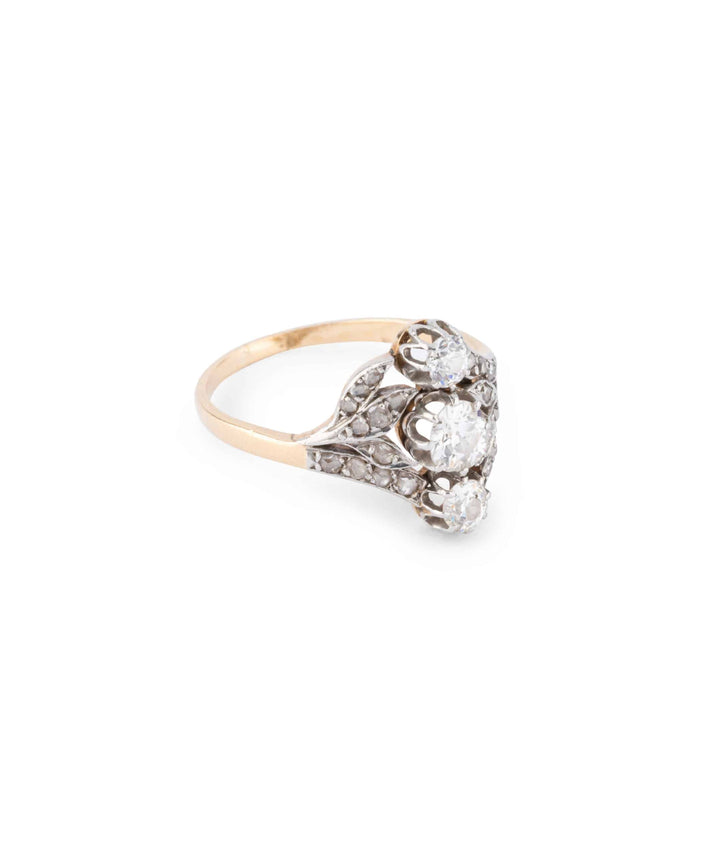Caillou Paris Bague Ancienne Trilogie Diamants Udar Droite