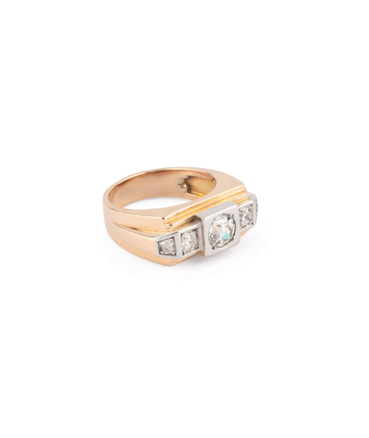 Caillou Paris Bague chevaliere Tank diamants Chlomi droite