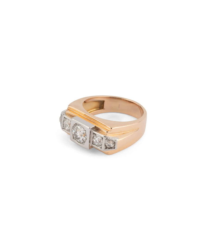 Caillou Paris Bague chevaliere Tank diamants Chlomi gauche