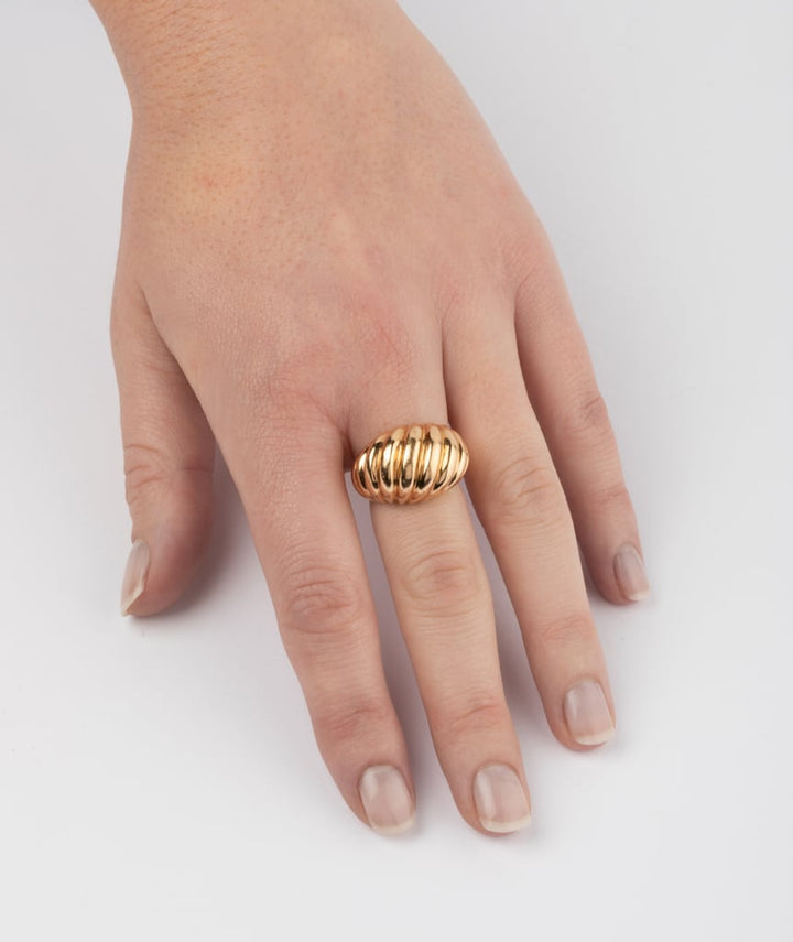 Caillou Paris Bague Dome Ancienne Or Bijal Portee