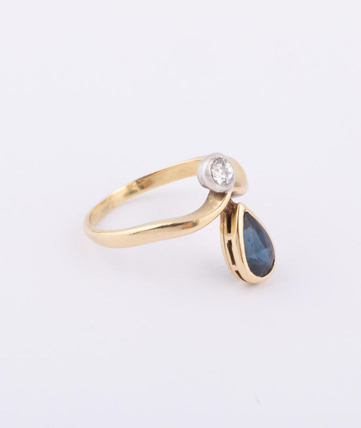 Caillou Paris Bague Duchesse Ancienne Saphir Et Diamant Valia Droite