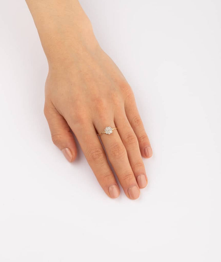 Caillou Paris Bague Marguerite Ancienne Diamants %22guinou%22 Porter