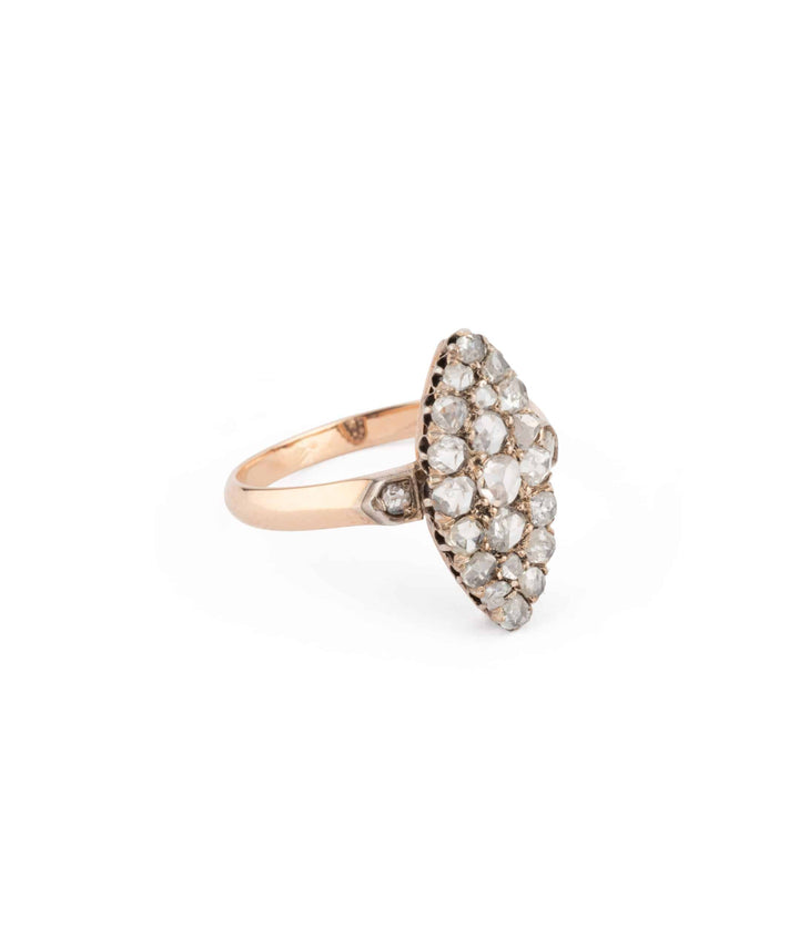Caillou Paris Bague Marquise Ancienne Danila Droite Gros Plan