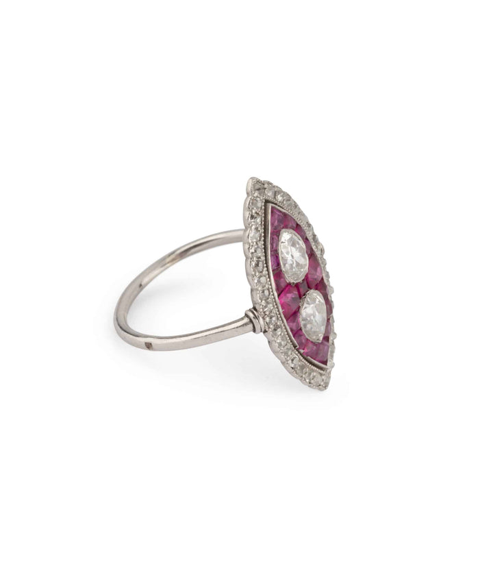 Caillou Paris Bague Marquise Ancienne Diamants Et Rubis Guro Profil Droit