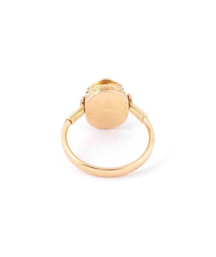 Bague ancienne scarabée dos