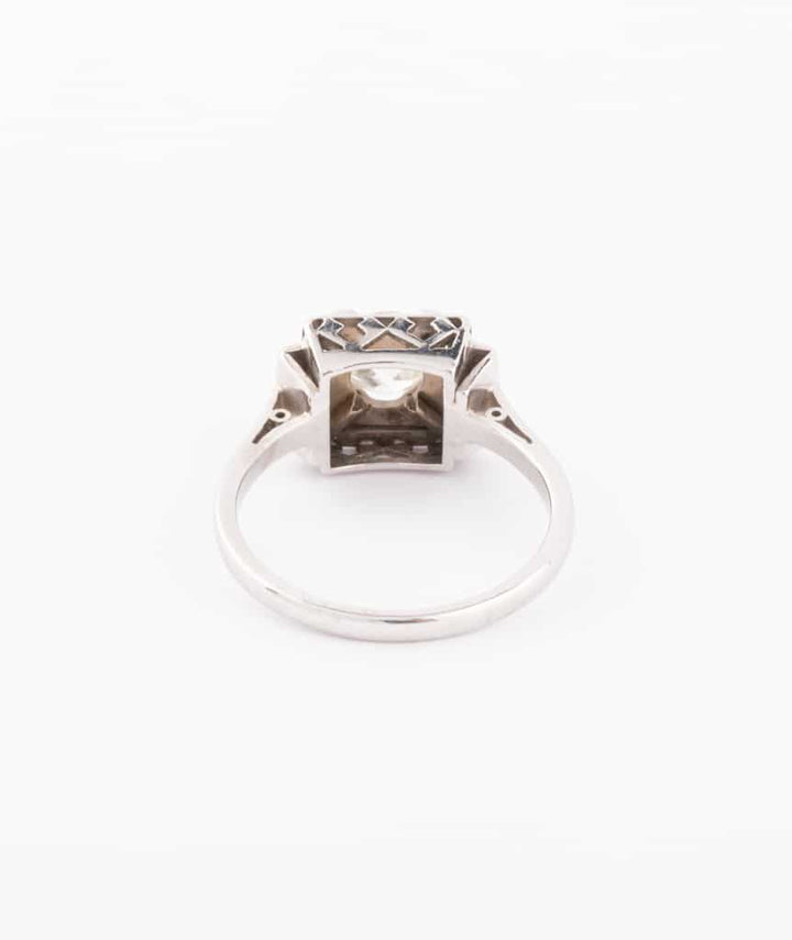 Caillou Paris Bague Solitaire Art Deco Diamant Prisco Dos
