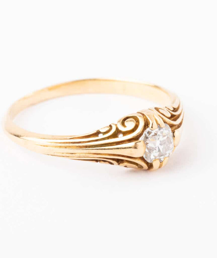 Caillou Paris - Bague solitaire Art nouveau Lovis gros plan