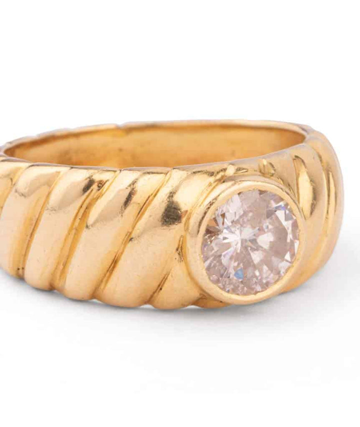 Caillou Paris Bague Vintage Or Germa Gros Plan