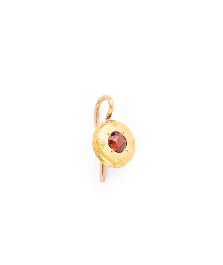 Caillou Paris Boucle Oreille Grenat Eudo Droite