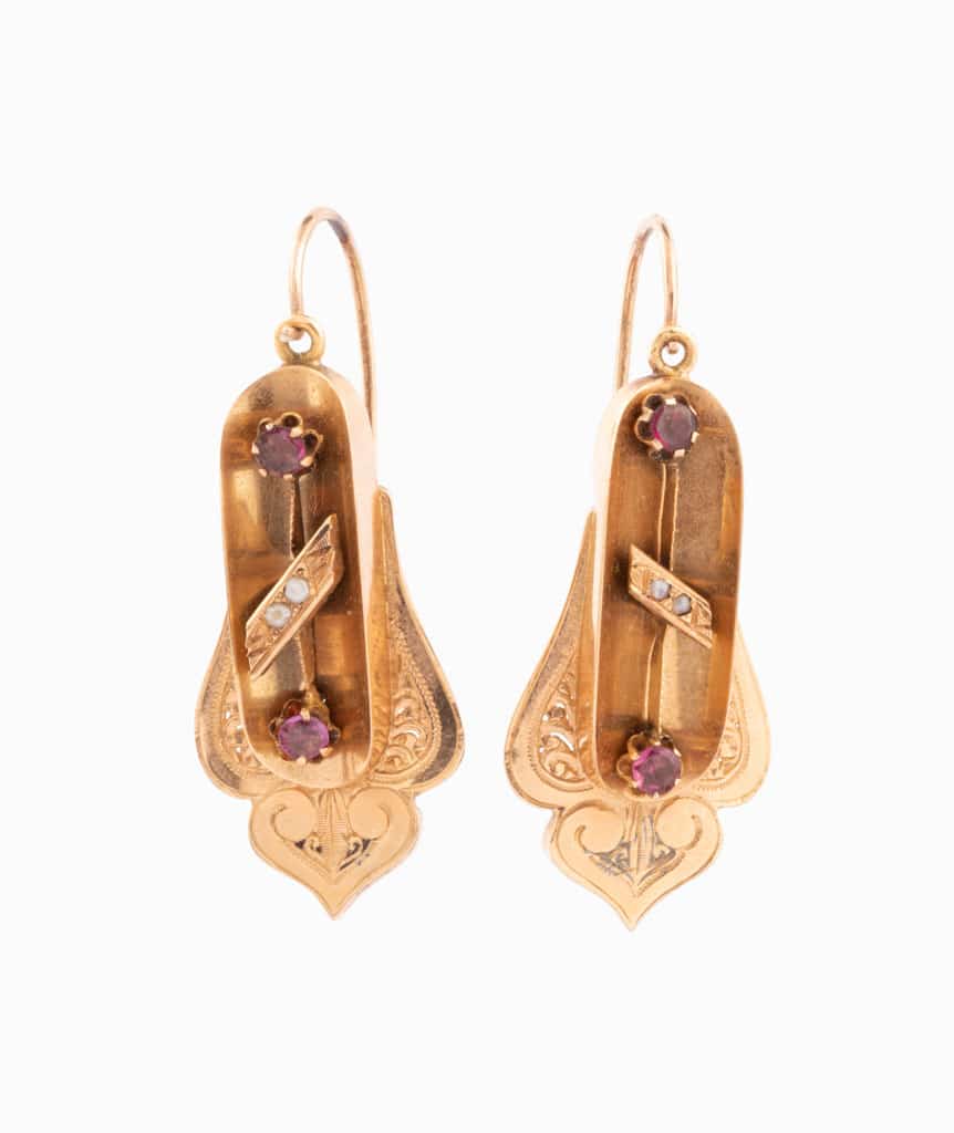 Boucles d'Oreilles Anciennes et Or et Argent, Perles et Diamants Boucles d'Oreilles Anciennes et Or et Argent, Perles et Diamants