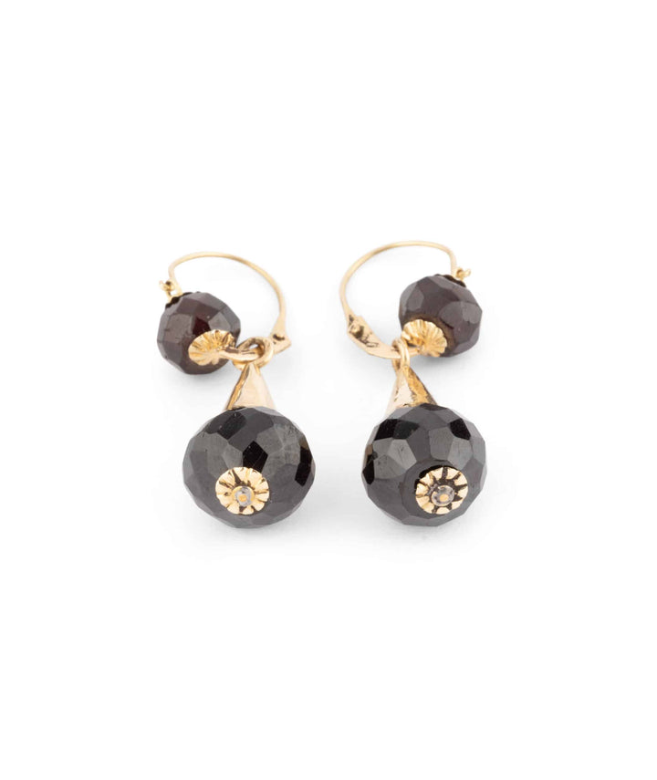 Caillou Paris Boucles Oreilles Napoleon Iii Grenat Jaco Gros Plan
