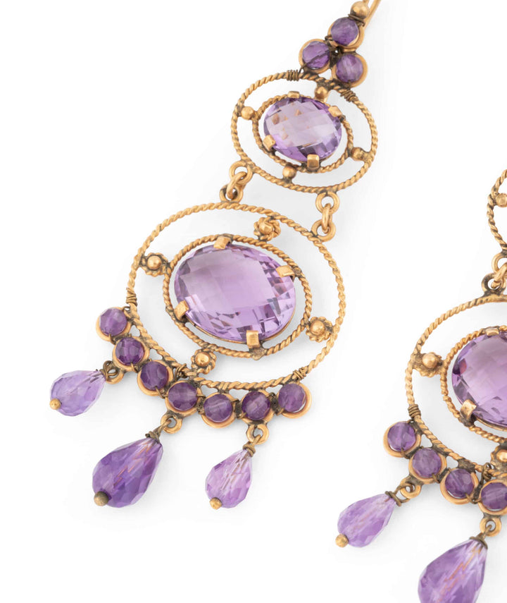 Caillou Paris Boucles Oreilles Anciennes Amethystes Karri Gros Plan 1