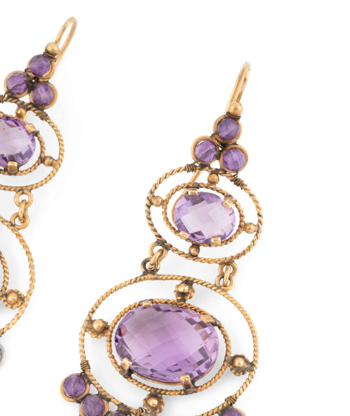 Caillou Paris Boucles Oreilles Anciennes Amethystes Karri Gros Plan Droite