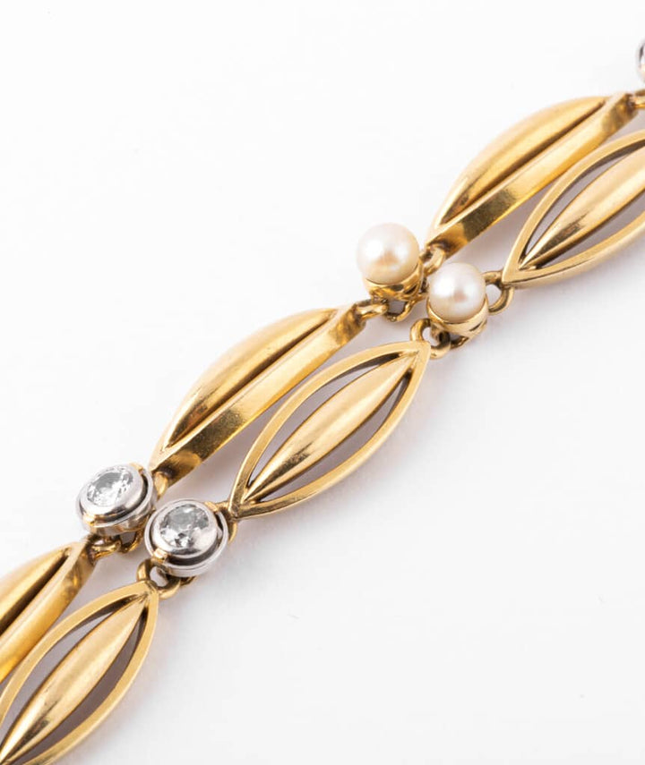 Caillou Paris - Bracelet ancien or Calla gros plan
