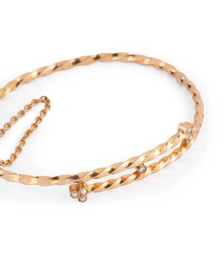 Caillou Paris Bracelet Jonc Napoleon Iii Perles Et Diamant Chiori Gros Plan 2
