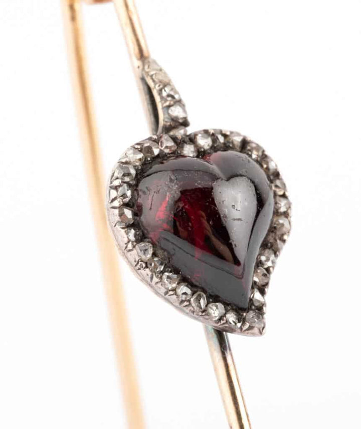 Caillou Paris - Broche ancienne Asha detail