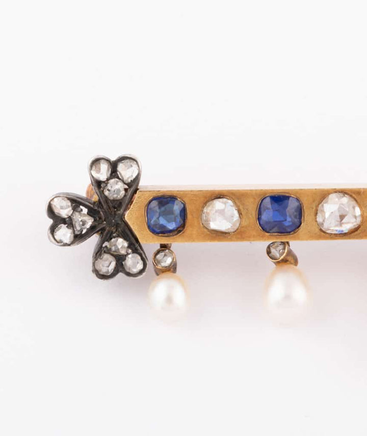 Caillou Paris Broche Barrette Ancienne Diamants Saphirs Et Perles Guena Gros Plan 1