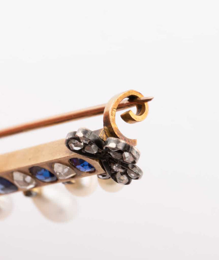 Caillou Paris Broche Barrette Ancienne Diamants Saphirs Et Perles Guena Gros Plan 4