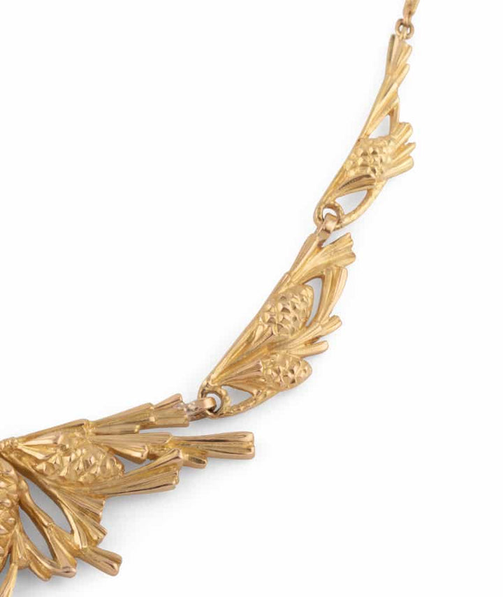 Caillou Paris Collier Art Nouveau Or Gulal Gros Plan Droite