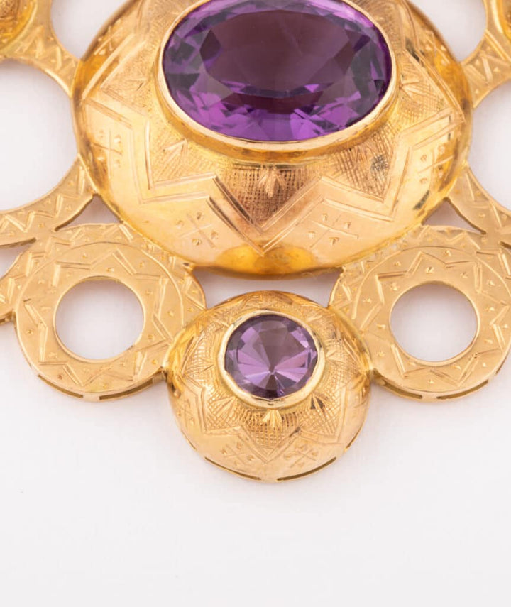 Caillou Paris Collier Napoleon III amethystes Bradan gros plan 3