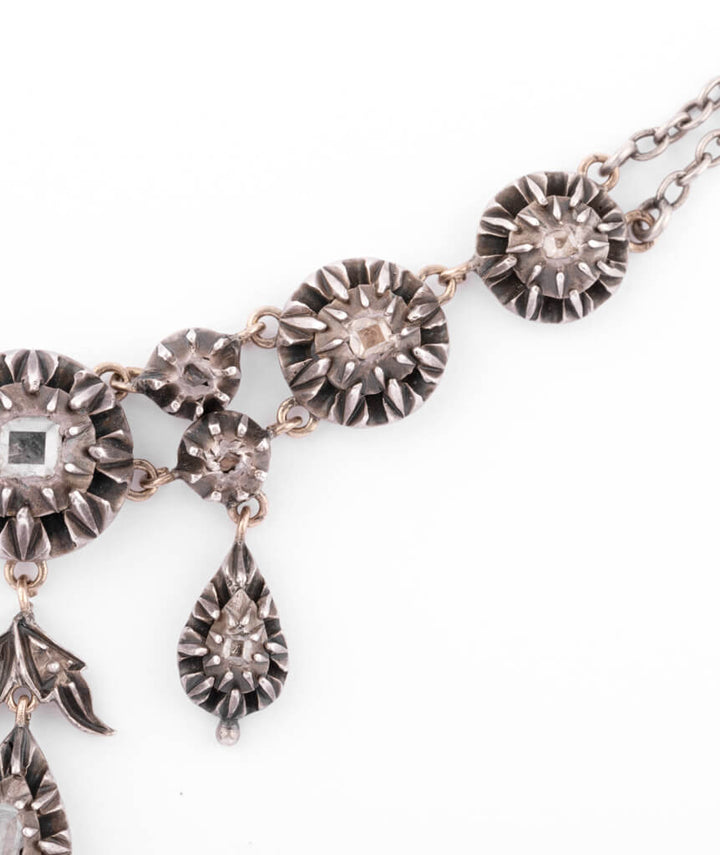 Caillou Paris Collier Ancien Argent Et Vermeil Chouni Droite