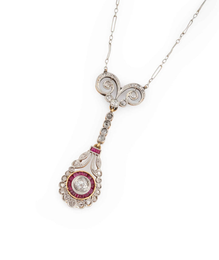Caillou Paris Collier Ancien Diamants Et Rubis Orla Gros Plan 2
