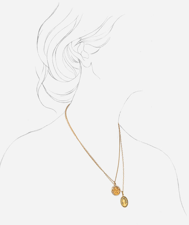 Caillou Paris - Collier ancien médailles Humaila porter