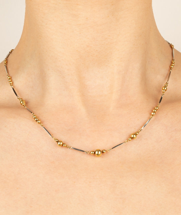 Caillou Paris - Collier ancien or Vinh porter