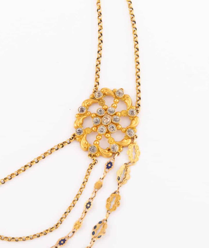 Caillou Paris - Collier ancien or Kira gros plan droite