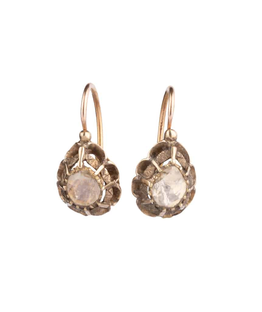 Dormeuses Anciennes D origine Proven ale Diamants Baas Caillou Paris dormeuses-anciennes-d-origine-proven-ale-diamants-baas-caillou-paris