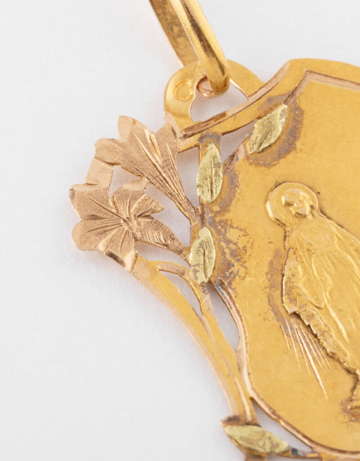 Caillou Paris - Médaille Art nouveau Maé gros plan
