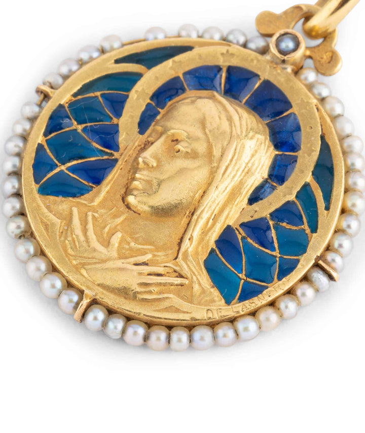 Caillou Paris Medaille Art Nouveau Mani Gros Plan Face