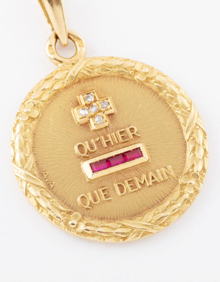 Caillou Paris - Medaille ancienne or Siv gros plan