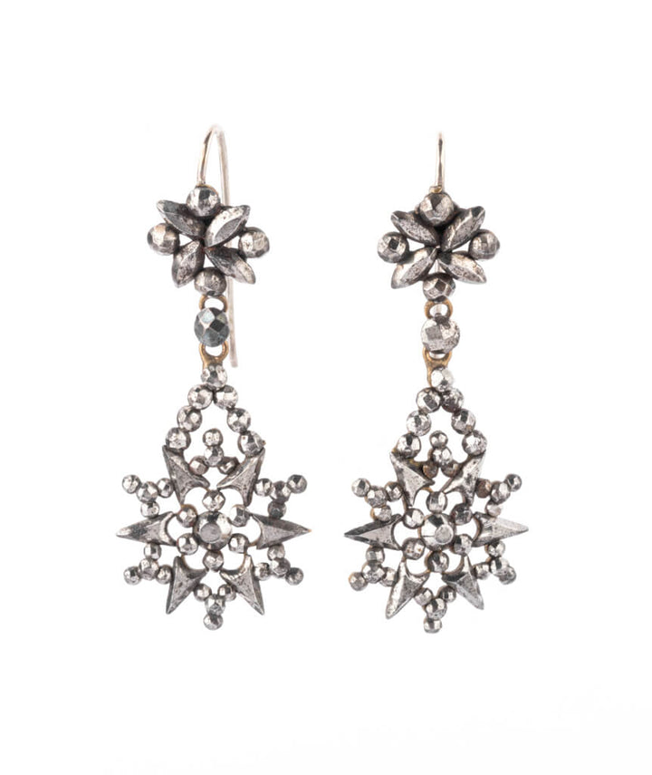 Caillou Paris - Pendants d'oreilles pointes d'acier Ioio