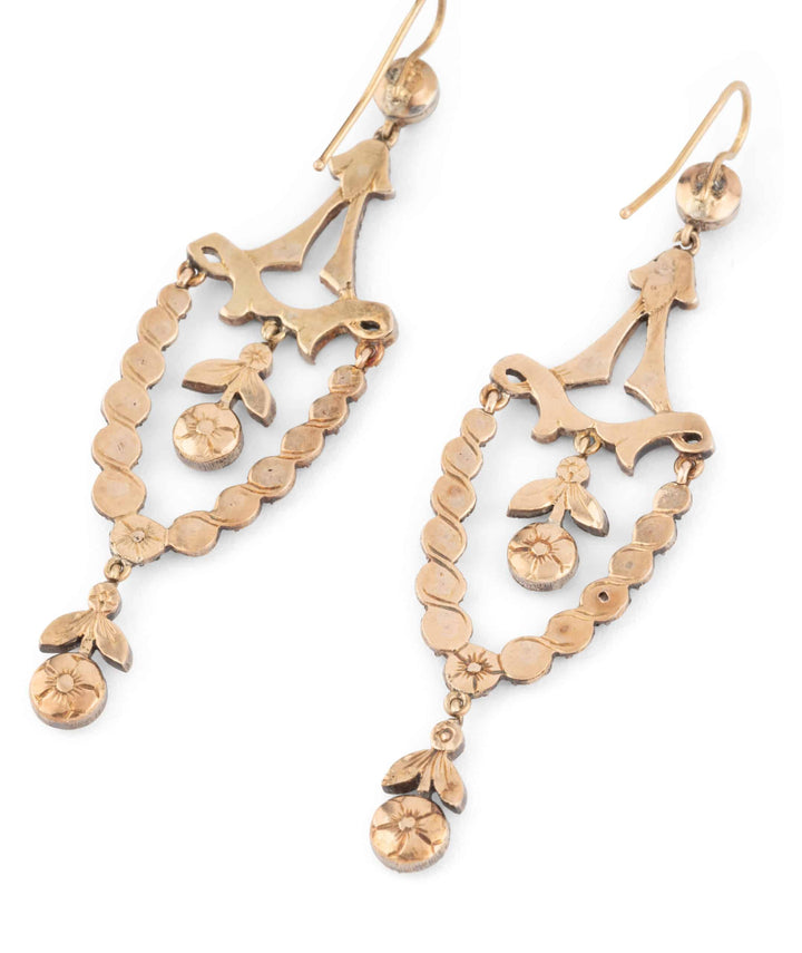 Caillou Paris Pendants Oreilles Anciens Diamants Joni Gros Plan 4